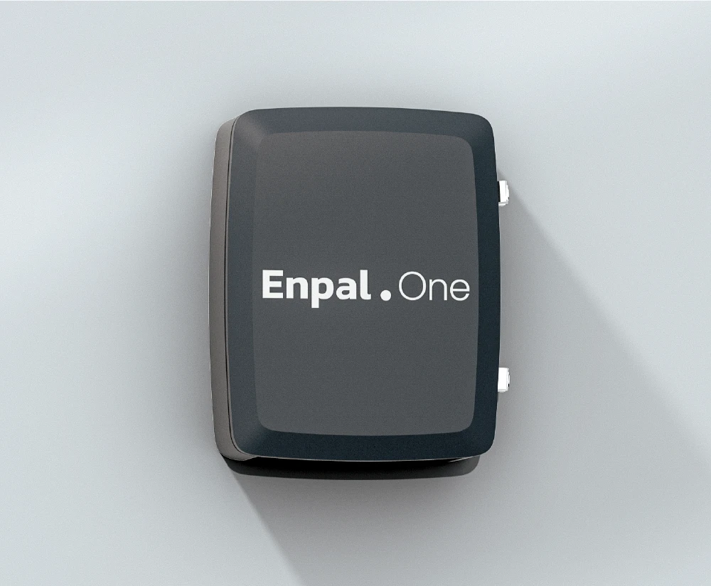 Frontalansicht des Infravoltaic Energiemanagers Enpal.One+